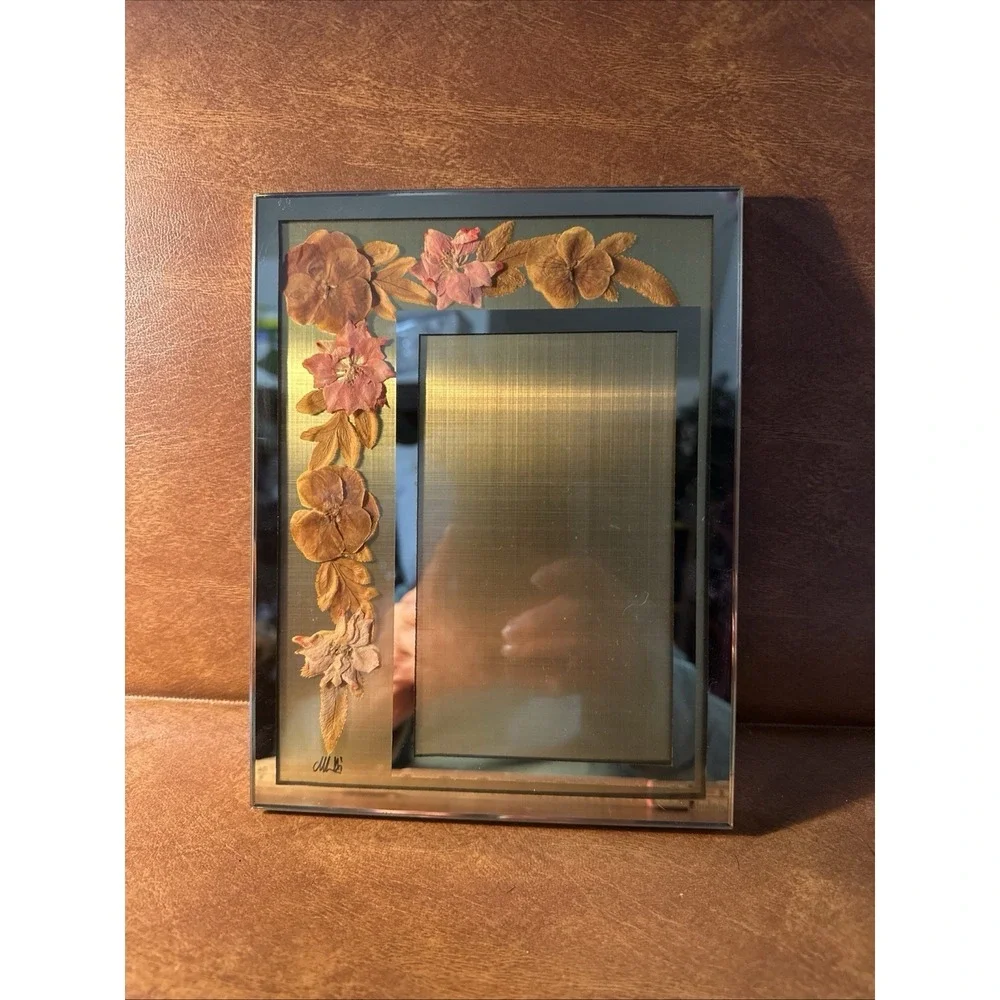 Glass Picture frame Pressed Dried Flower 4X6 Signed